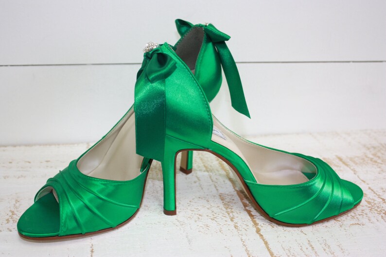 heels emerald green