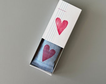 Valentijnsdag cadeau - lavendelzakjes - lerarencadeau - cadeau voor hem - lavendelzakjes - handgedrukt zakje - gestempeld hartzakje