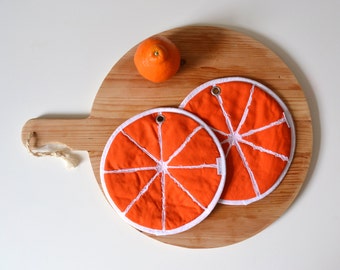 round orange kitchen potholders - citrus orange fruit kitchen gift idea - foodie gift - hostess gift - fun housewarming gift