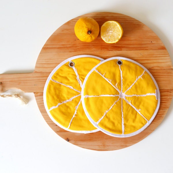 fun housewarming kitchen gift - yellow lemon kitchen potholders - fun hostess gift - vegan kitchen gift