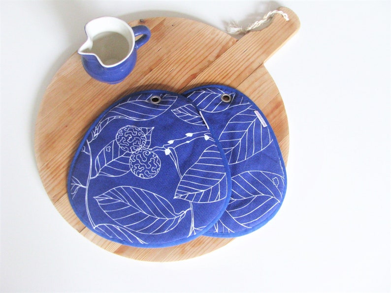 Blue Leaf Print Potholders: Cotton Terrycloth Kitchen Heat Protection (Set of 2) image 2