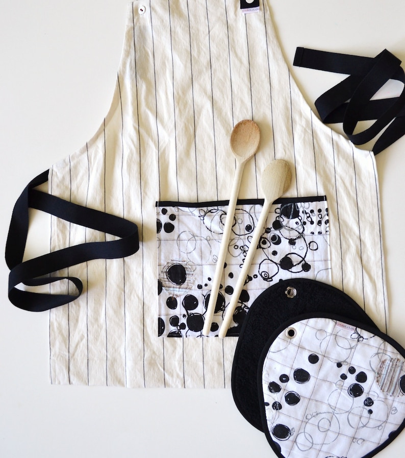 kitchenwear for her kitchen gift set kitchen apron and potholders set in black and white circles print foodie gift image 1
