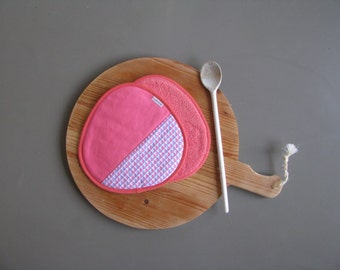 modern kitchen potholders - pink kitchen decor - fabric potholders - pink cotton trivets - hostess gift - housewarming gift