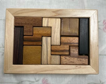 Tentris: rompecabezas de madera de diez piezas