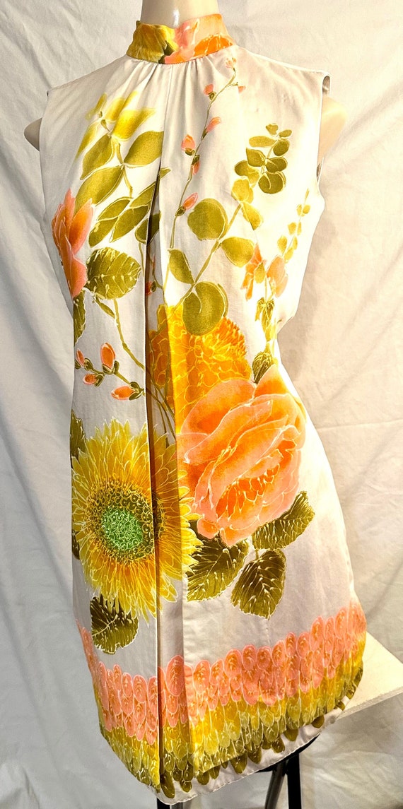 Vintage 60's Alfred Shaheen Floral White Shift Dre