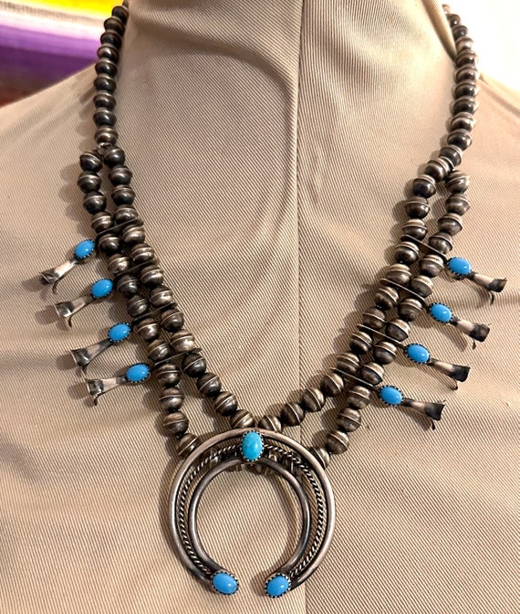 Petite squash cheap blossom necklace