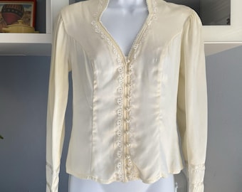 Vintage 70s Gunne Sax by Jessica Mcclintock White Pearl Button