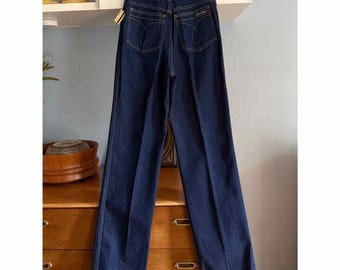Vintage 80’s Calvin Klein High Rise Jeans Slim Straight Dark Indigo 25" x 33.25"