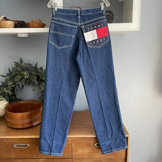 Women tommy cheap hilfiger outfit