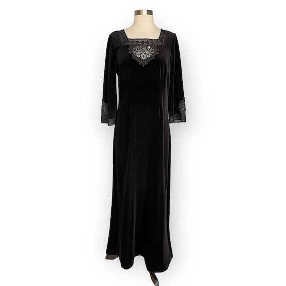 Yves saint laurent evening caftan in black silk clearance velvet