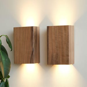 Walnut wall sconce , Plug in wall light , Lampshades, Wood wall lights , Handmade wood plug in wall lamp sconce , Light fixture , Lighting