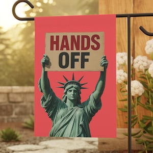 Statue of Liberty Resist Garden Flag –Feminist Yard Decor, Anti-Trump Banner, Pro-Choice Political Flag, Women&#39;s Rights Outdoor Protest Sign