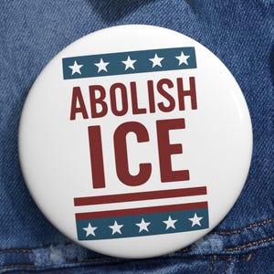 ICE abschaffen Pin Button | Einwanderungs-Rechte-Protest-Abzeichen | Anti Abschiebung Aktivist Flair | Politische Statement Anstecknadel | Geschenk für soziale Gerechtigkeit