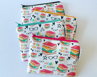 flat pouch -- i love reading