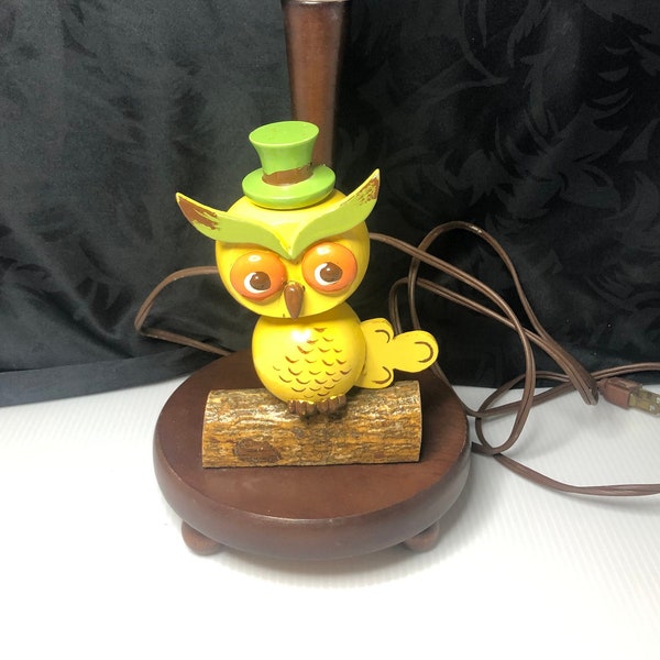 Wooden Owl Lamp, Underwriters Laboratories