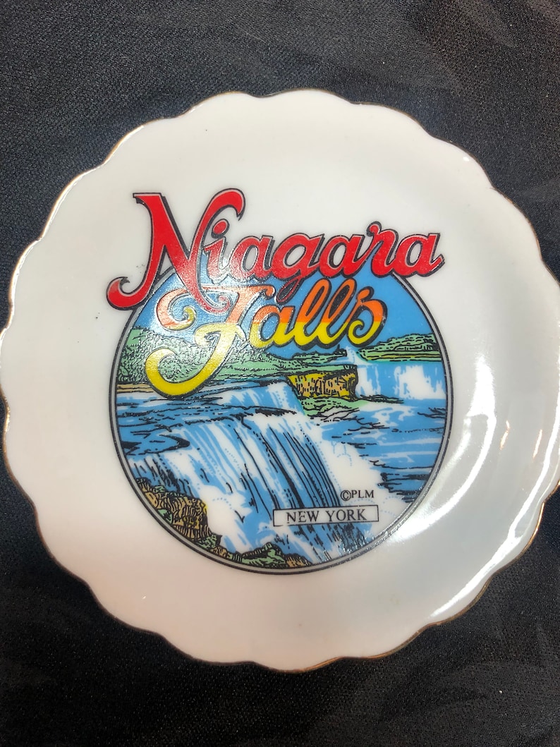 Niagara Falls Tea Cup and Saucer With Display Stand Souvenir Etsy