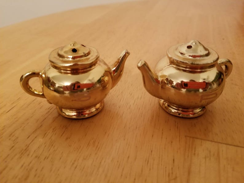 Vintage Teapots Salt and Pepper Shakers image 1