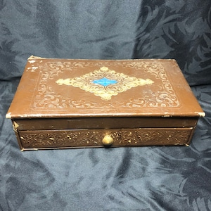 Harlich MFG Co Embossed Paper Jewelry Box, Pencil Case
