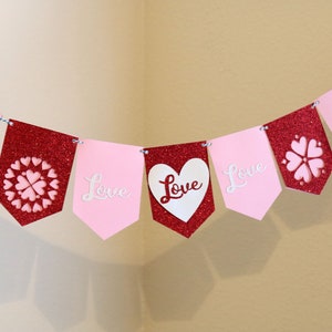 Glittery Red and Pink Love Hearts Banner image 1