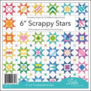 Peut inclure: Une feuille de papier avec une grille de motifs de blocs de courtepointe en forme d'étoiles colorées. Le texte "6" Scrappy Stars" est affiché, ainsi que "Foundation Papers for 25 Different Paper-Pieced" et "50 Foundations Included (2 of Each Design)". La taille du bloc fini est de 15,24 cm x 15,24 cm.