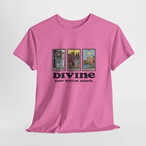 Camiseta de Tarot Divino / Camiseta con Tirada de Tres Cartas / Camiseta Estrella de la Emperatriz Suma Sacerdotisa / Regalo Divino Femenino / Camiseta Mística Unisex