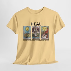 Maglietta Heal Tarot / Maglietta grafica con tre carte / Maglietta Moon Temperance Sun / Regalo di guarigione spirituale / Maglietta unisex occulta