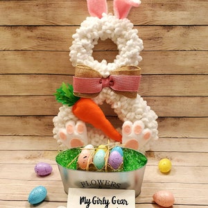 Easter Bunny wreath FREE SHIPPING large door hanger 4 options available plain bunny, with carrot, with easter egg or with felt lavender