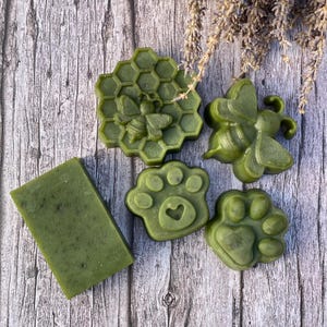 Moringa Soap Bar – voedende, hydraterende en verfrissende zeep voor een zachte huid – handgemaakte, veganistische, plasticvrije huidverzorging