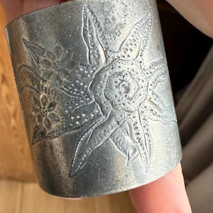 Antique Victorian Silver Plate Napkin Ring Unusual Flower Branch Decor