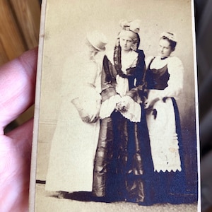 Antique CDV Carte de Viste Photo Three Ladies in Costume Forget Me Not