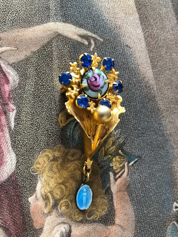 Pretty Vintage Religious Brooch Fleur de Lis Frenc