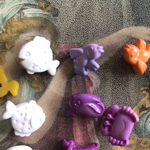 Fabulous Lot Vintage Buttons Childs Clothing Notions Sewing Plastic Buttons Unusual Candy Dogs Alligators Bunny Ducks & More