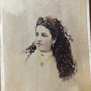 Antique C 1800’s Carte De Viste Photo CDV Wonderful Tinting Flower Adorns Hair Fancy Jewelry Long Haired Beauty