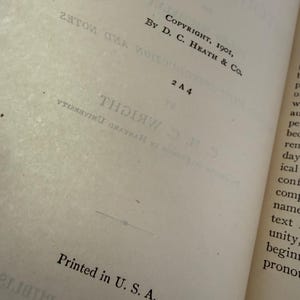 Puede incluir: P&aacute;gina de libro abierta con texto en negro. El texto incluye "COPYRIGHT, 1901, By D. C. Heath & Co." y "Printed in U. S. A." El papel es blanquecino con una ligera textura.