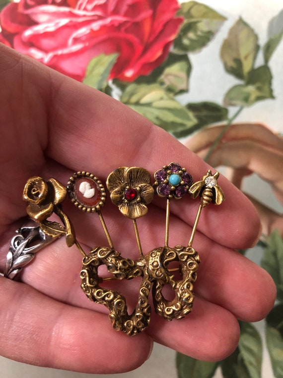 Goldette brooch sale