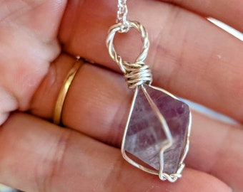 High-quality Purple Raw Fluorite Octahedron sterling silver wire wrapped necklace, crystal pendant, silver jewellery gemstone unferal HiPPiE