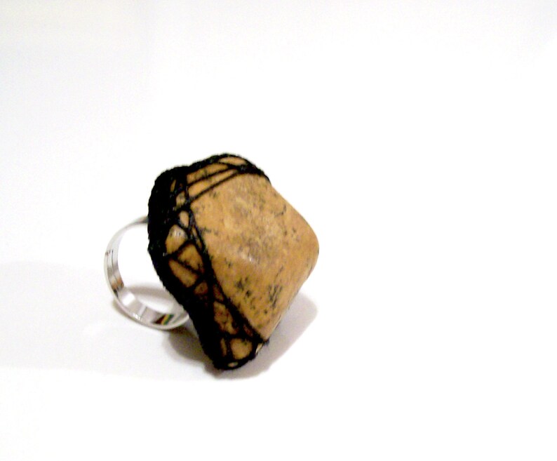 Picture Jasper Natural Gemstone Ring with Black Thread Filigree Frame