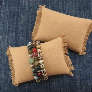 2 Pcs Natural Linen Short Bracelet Pillow Jewelry Display, Jewelry Show Pillow, Cushion for Bracelet