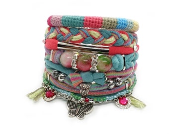 Pulsera bohemia de primavera verde rosa, conjunto de joyas de estilo bohemio de pulsera gitana, brazalete de declaración de jade persa con dije de mariposa