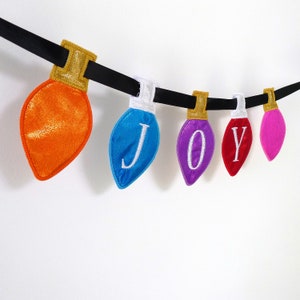 Progetto di ricamo a macchina con striscione a forma di lampadina natalizia, modello di bandierina in 6 misure: 4", 5", 6", 7", 8", 9"