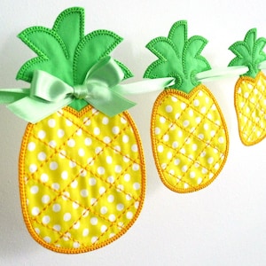 Pineapple Banner In The Hoop Project Machine Embroidery Design Applique Banner Pattern in 4 sizes 4", 5", 6", 7", 8" and 9" Welcome