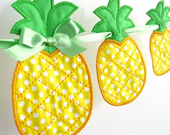 Pineapple Banner In The Hoop Project Machine Embroidery Design Applique Banner Pattern in 4 sizes 4", 5", 6", 7", 8" and 9" Welcome