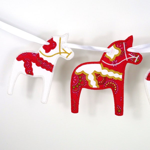 Dala Horse Bunting In The Hoop Project ITH Banner Machine Embroidery Designs Applique Patterns 4 sizes 4", 5", 6", 7" Dalama Sweden