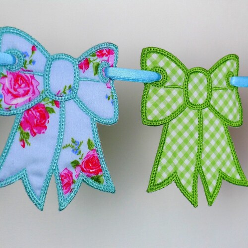 Diseño de bordado a máquina de banderines con lazos, patrones de apliques, todo realizado en el aro, 4 tamaños: 4", 5", 6" y 7".