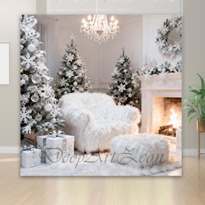 Puede incluir: Una escena navideña festiva con un sillón y otomana de piel sintética blanca. Árboles de Navidad decorados con adornos de copos de nieve y una chimenea con fuego encendido. Regalos y una corona de copos de nieve completan el escenario.