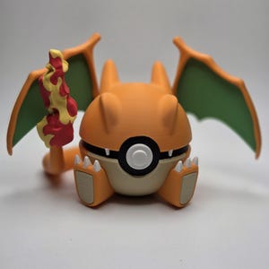 Charizard Pokéball