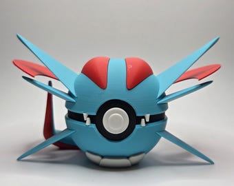 Salamence Pokeball Figure