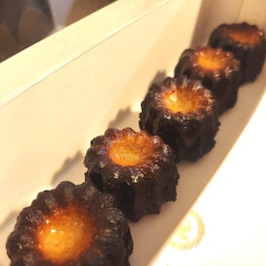 10 Small Traditional Canelé de Bordeaux | Copper Baked | Ultra-Crisp Caramelized Crust | Canneles | Real Vanilla Beans / French Pastries