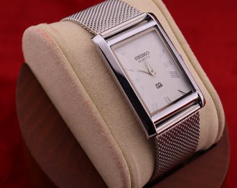 Vintage Rare Seiko Slim Quartz Men's White Dial Silver Mesh Band Watch