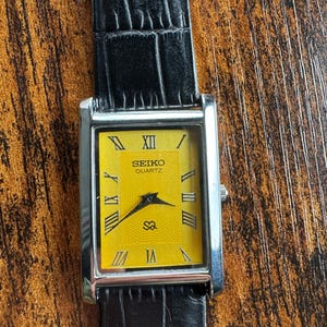 Vintage Rare Seiko Men Slim Tank Quartz Yellow Dial Black Leather Strap Dress Watch
